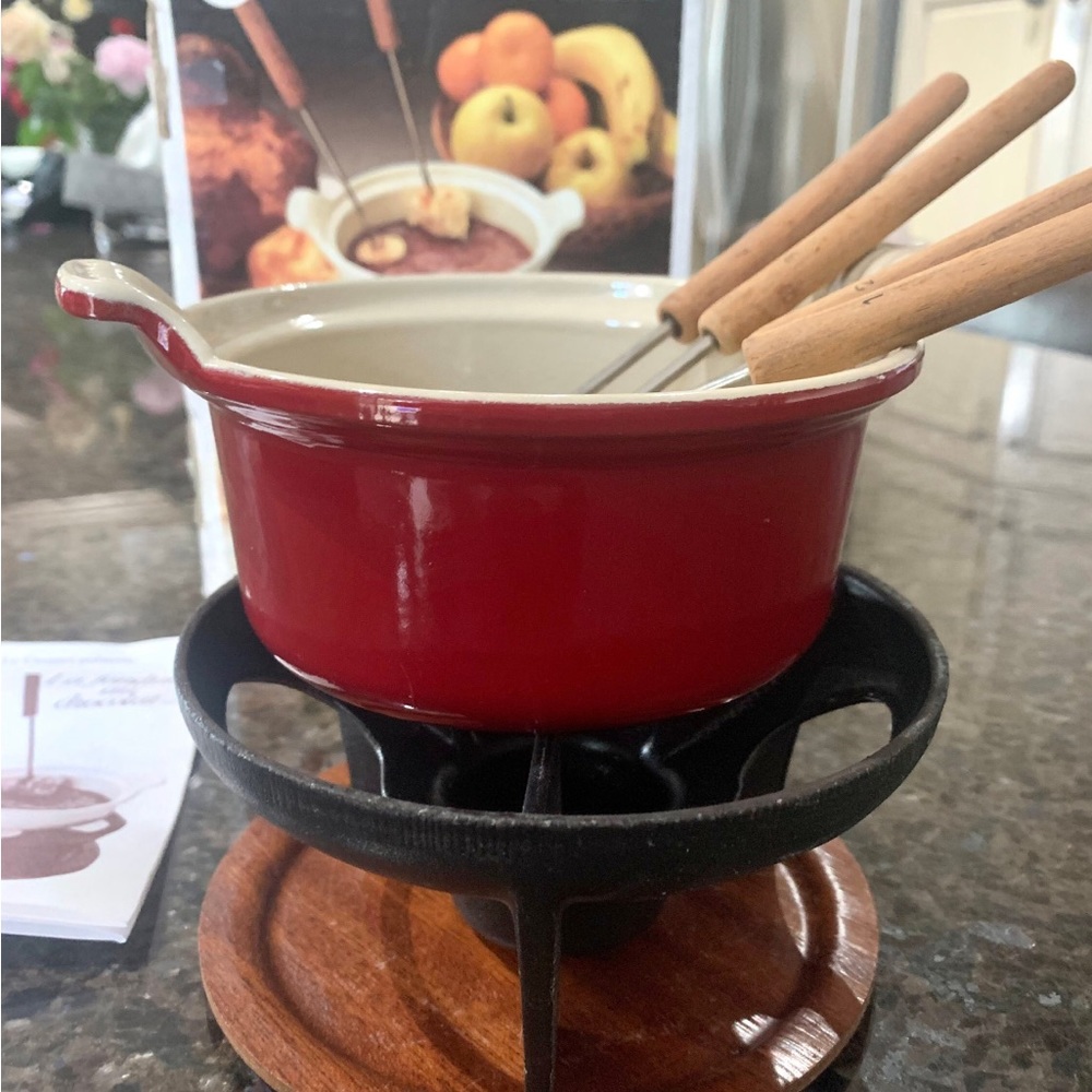 Le Crueset Vintage 1980 chocolate foundue set rounge red.